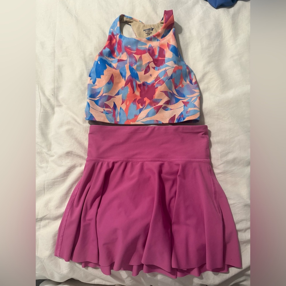 Old Navy Pink Skirt with Multicolor Floral Crop Top